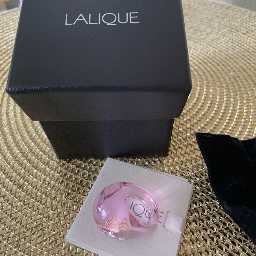New Lalique cabochon ring, 7